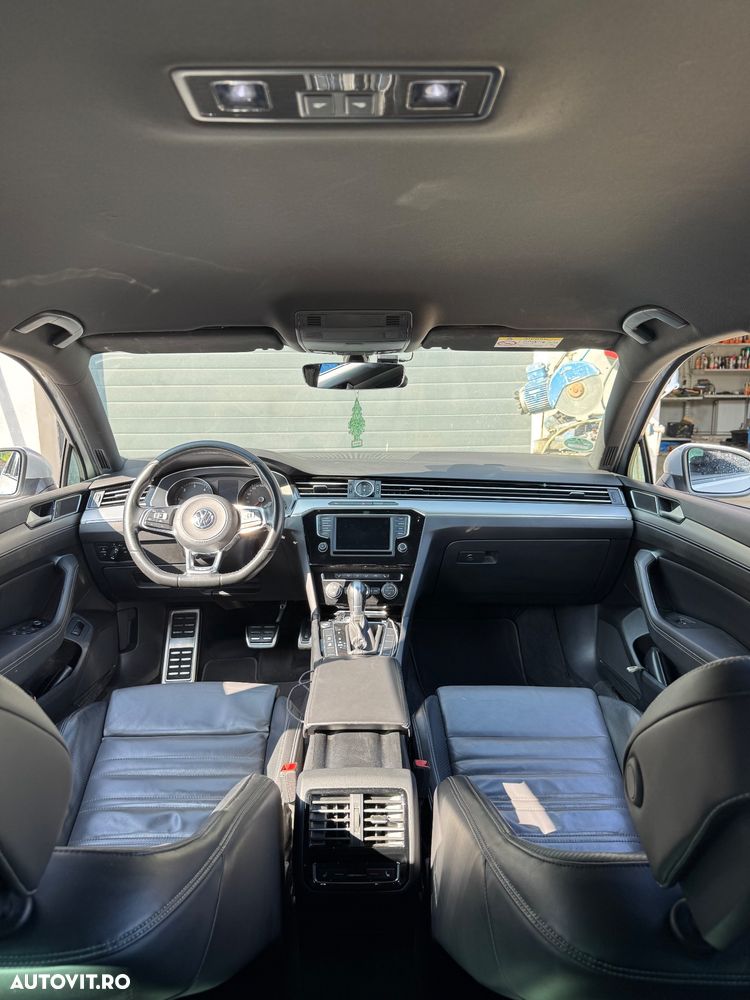 Volkswagen Passat 2.0 TDI DSG 4Motion R Executive - 7