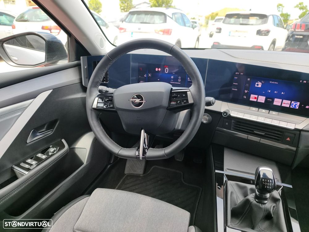 Opel Astra 1.2 T Elegance - 13