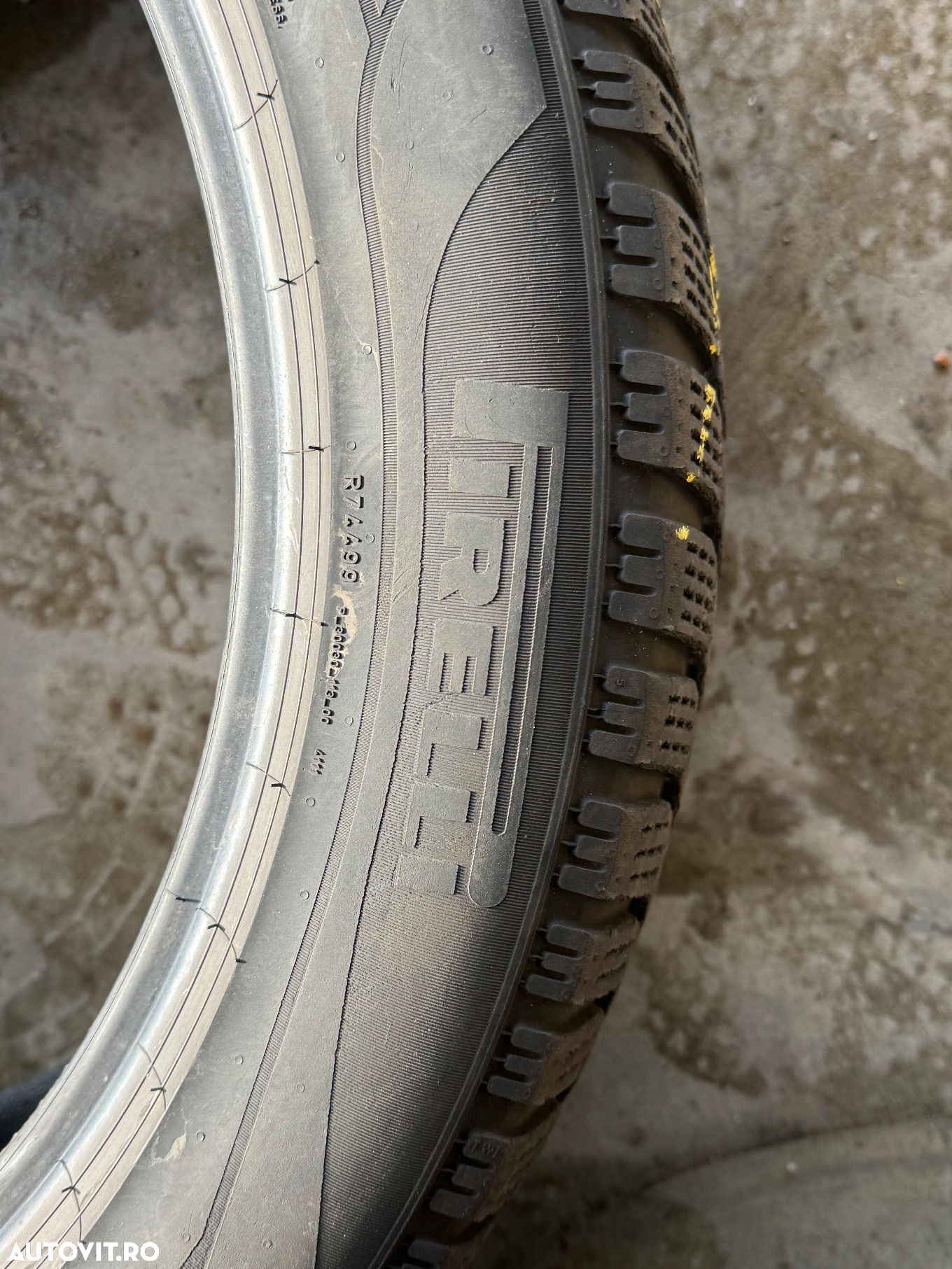 Vând 2 anvelope 275/45/21 Pirelli de iarnă sh - 5