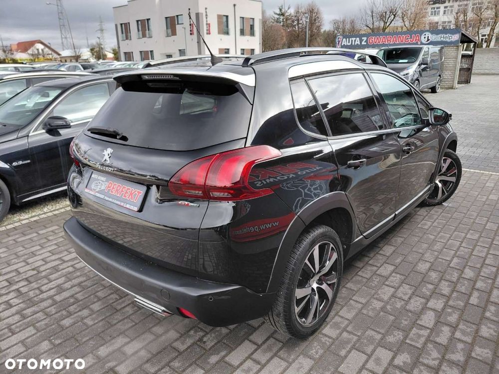 Peugeot 2008 - 8