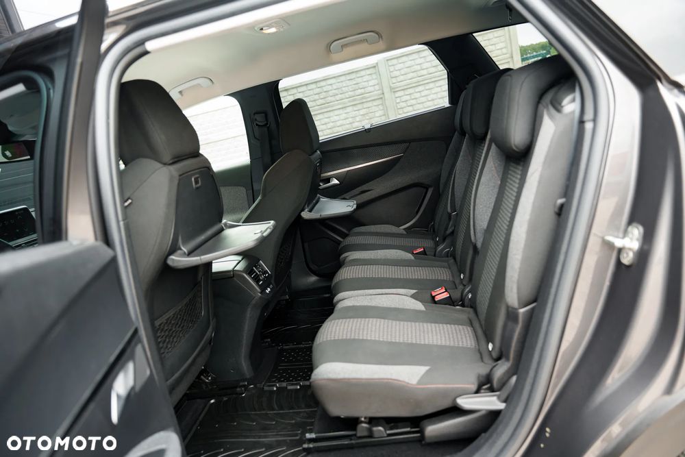 Peugeot 5008 - 16