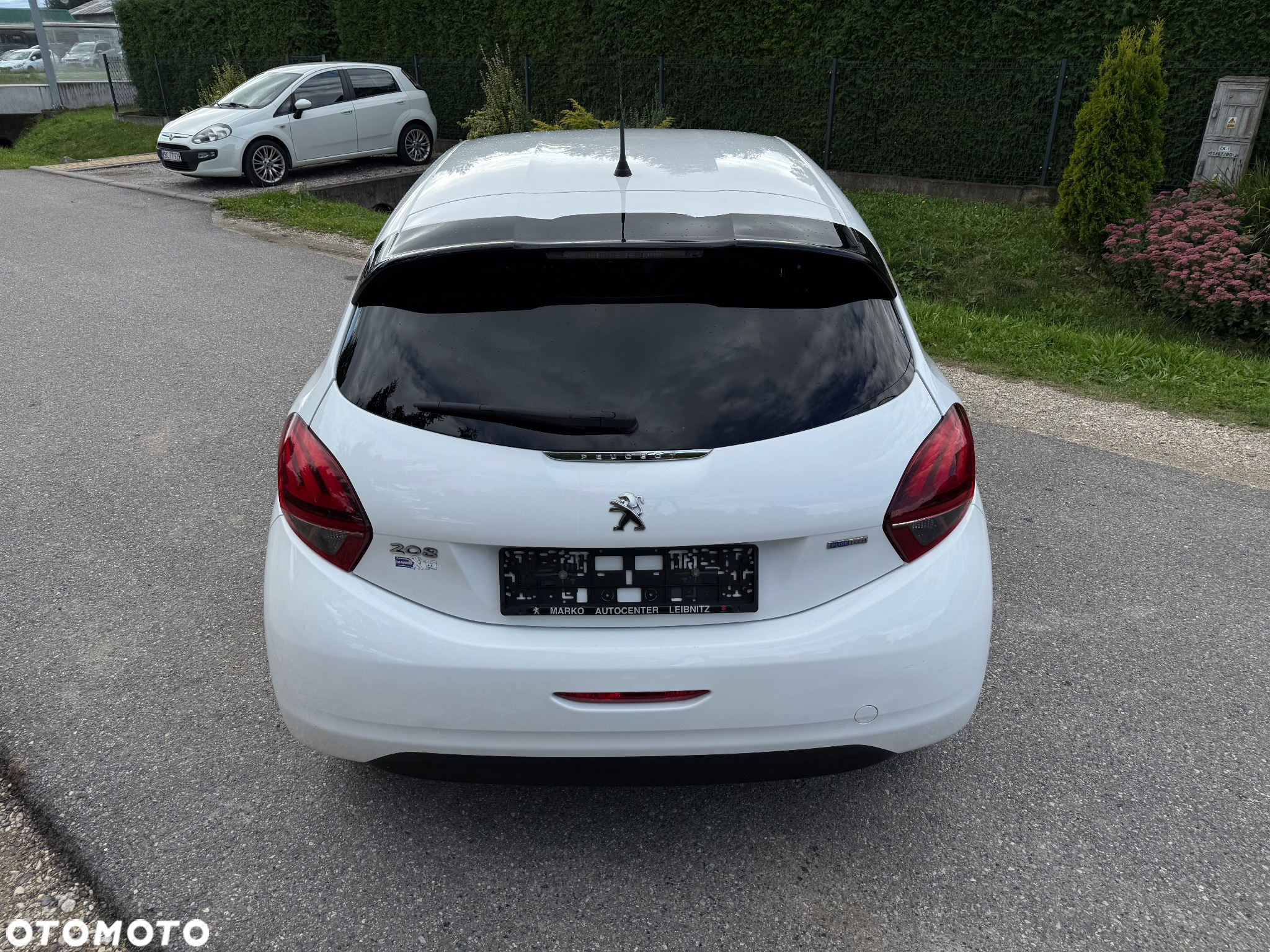 Peugeot 208 1.2 PureTech Style - 22
