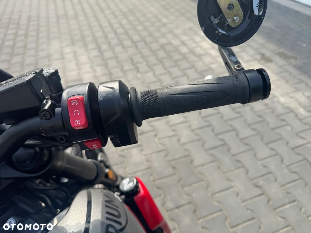 Triumph Trident - 26