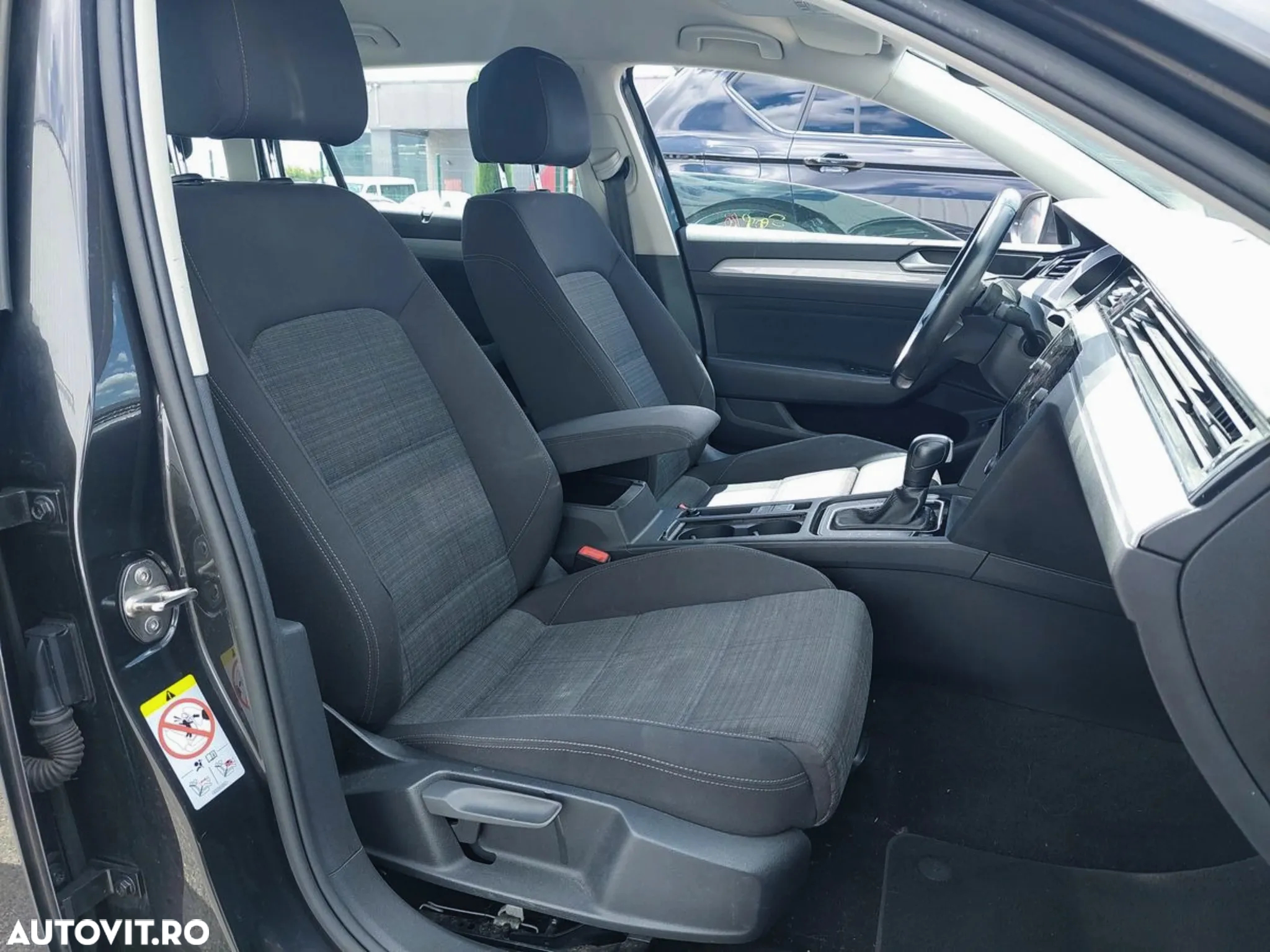 Volkswagen Passat Variant 1.6 TDI (BlueMotion Technology) DSG Comfortline - 6
