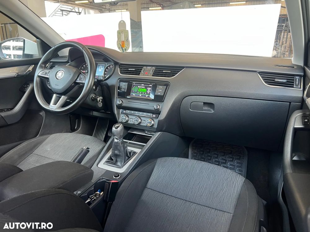 Skoda Octavia 1.6 TDI Ambition - 25