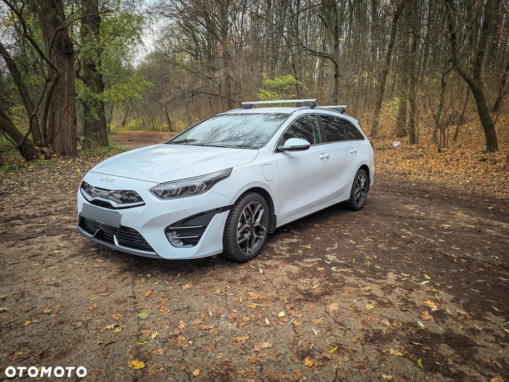 Kia Ceed 1.6 GDI PHEV L Business Line DCT - 1