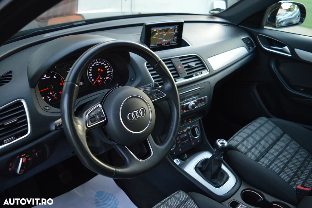 Audi Q3 2.0 TDI Sport - 23