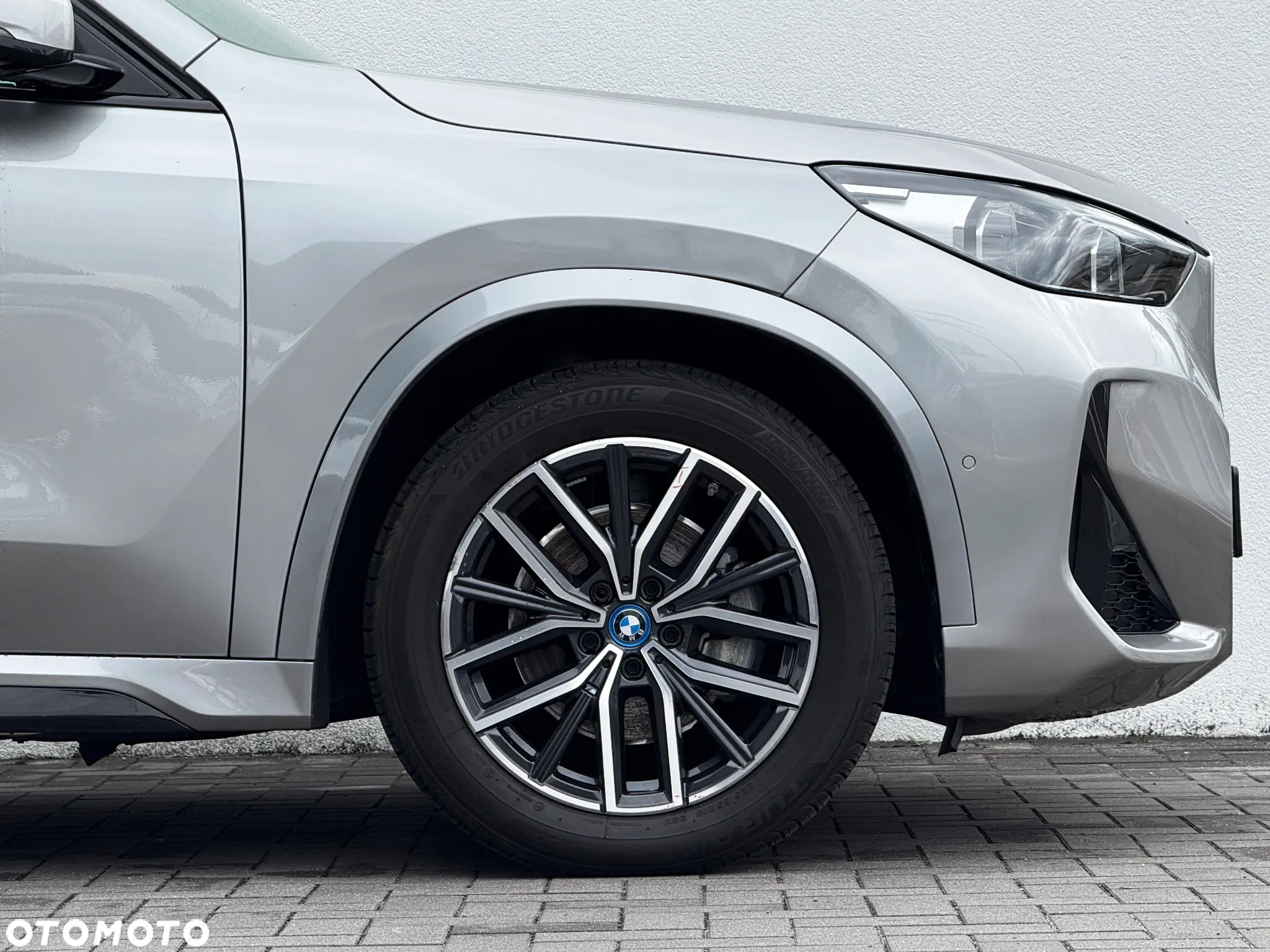 BMW iX1 eDrive20 66.5kWh M Sport - 9