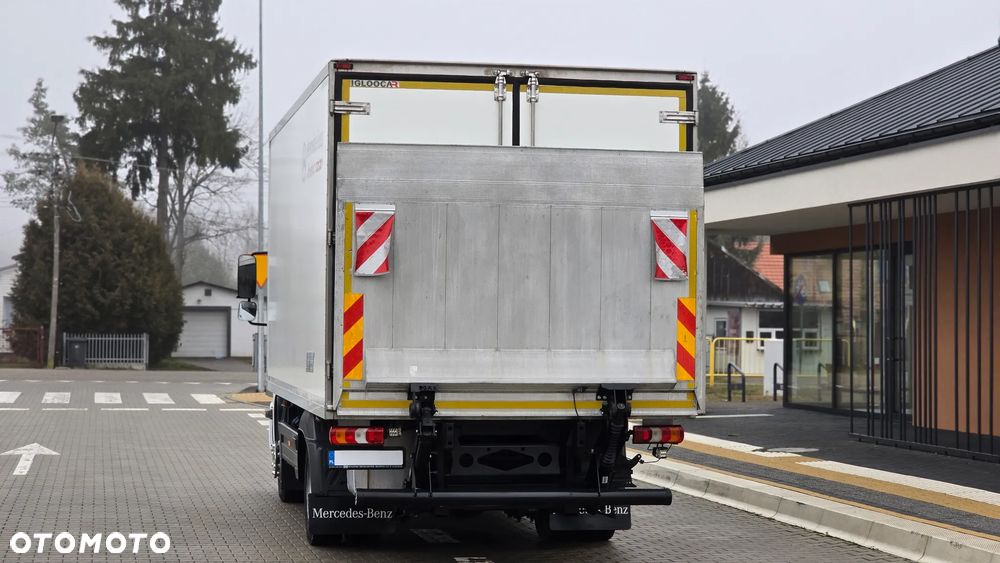 Mercedes-Benz ATEGO 1221❗️ / WINDA BAR 1000KG / CHŁODNIA - MROŹNIA / ZASILANIE 230V / TEMPOMAT / ZABUDOWA IGLOOCAR / AGREGAT CARRIER SUPRA 550 / AUTOMAT / BLOKADA MOSTU / SALON POLSKA / PIERWSZY WŁASCICIEL  ❗️ - 29