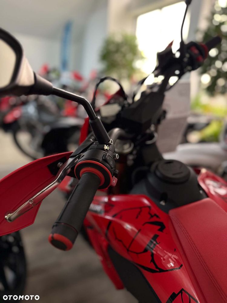 QJMOTOR COV 125X - 10