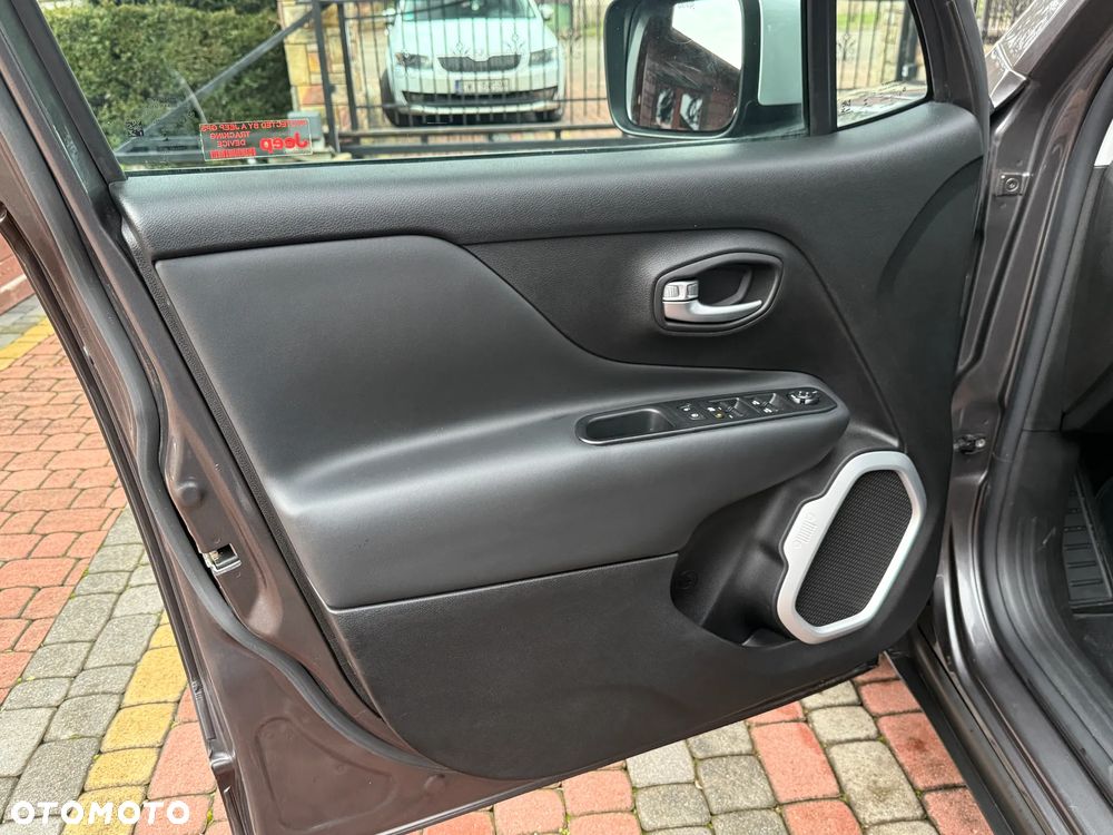 Jeep Renegade 1.4 MultiAir Limited - 22