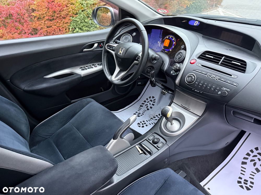 Honda Civic - 10