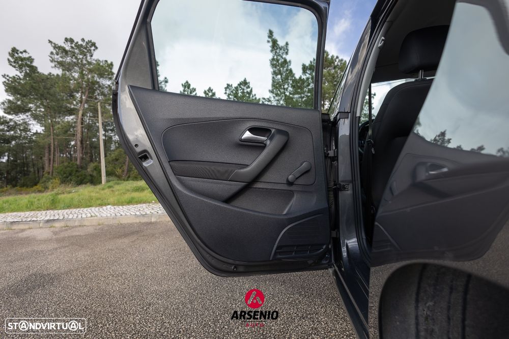 VW Polo 1.4 TDi BlueMotion - 33