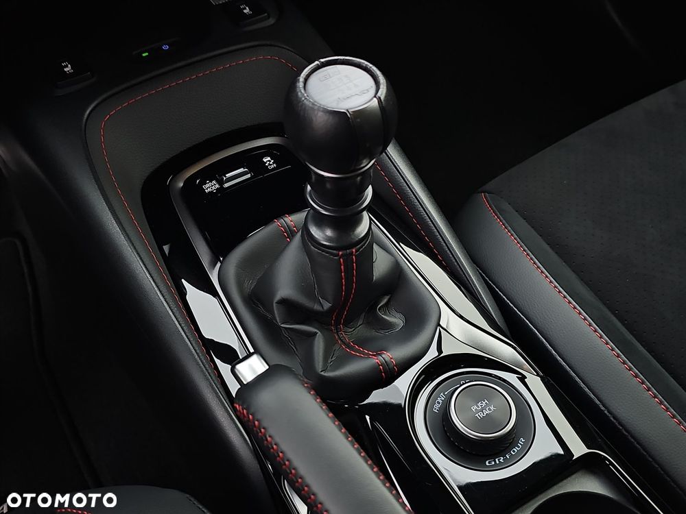 Toyota GR Corolla - 18