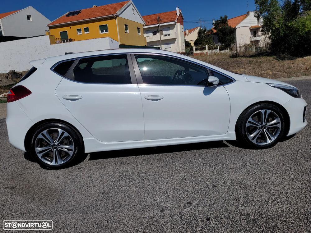 Kia Ceed 1.6 CRDi GT Line - 54