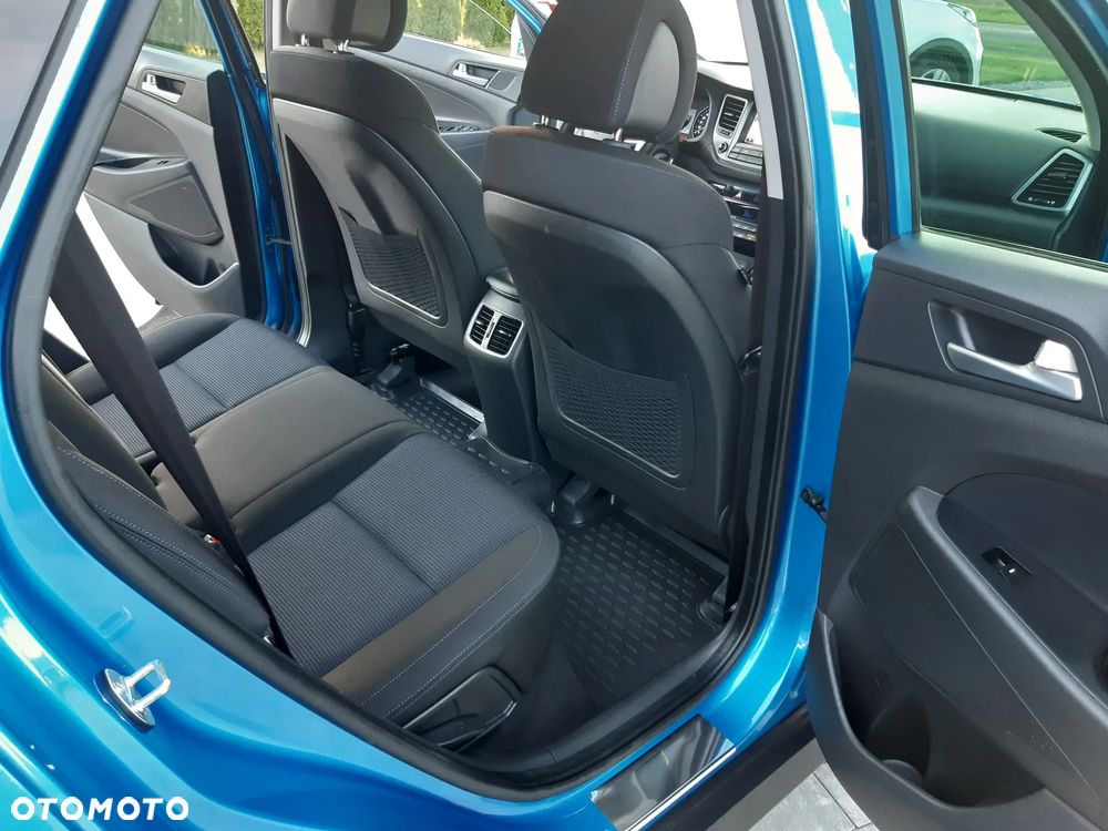 Hyundai Tucson blue 1.6 GDi 2WD Navi - 17
