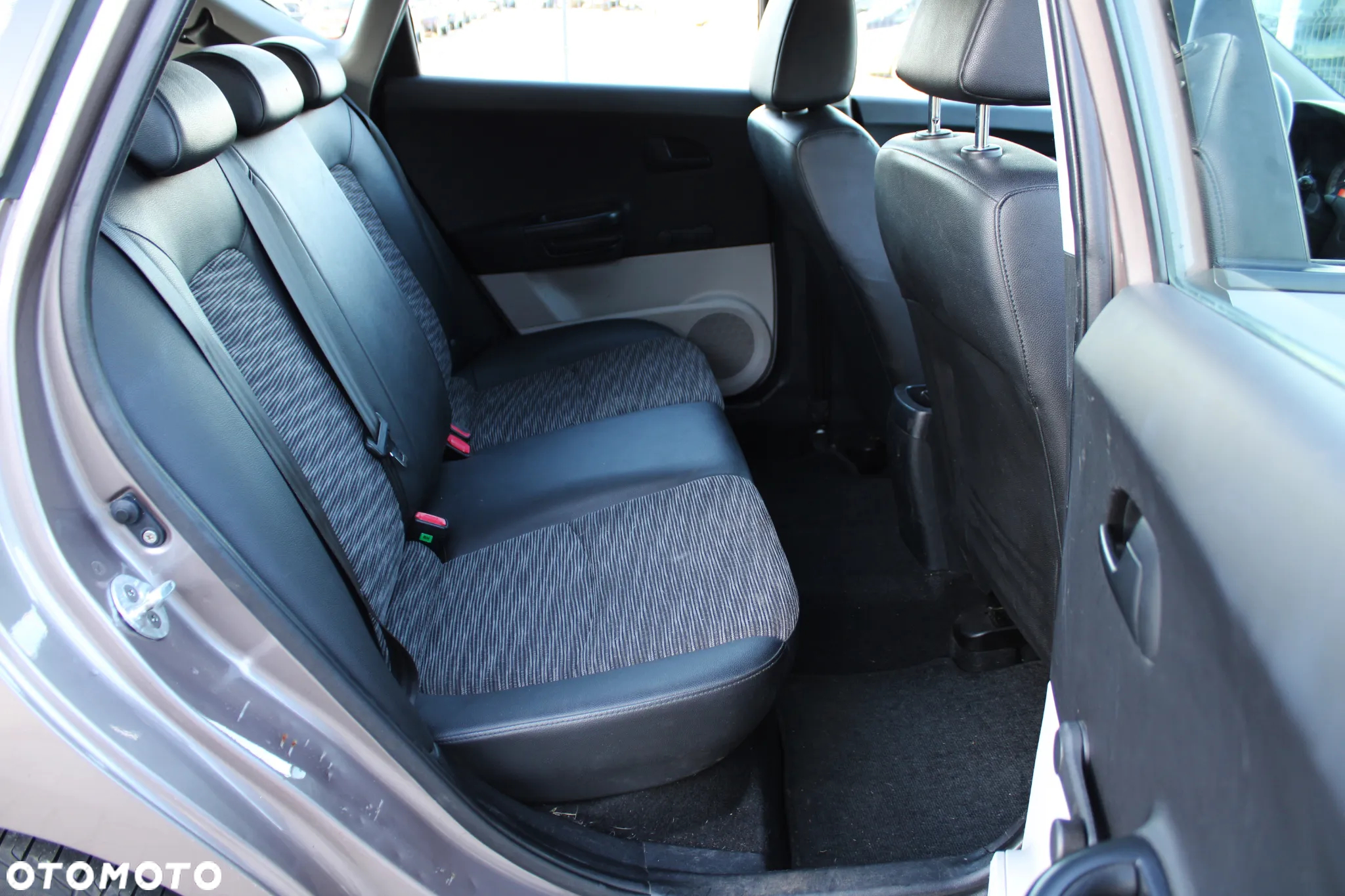 Kia Ceed - 30
