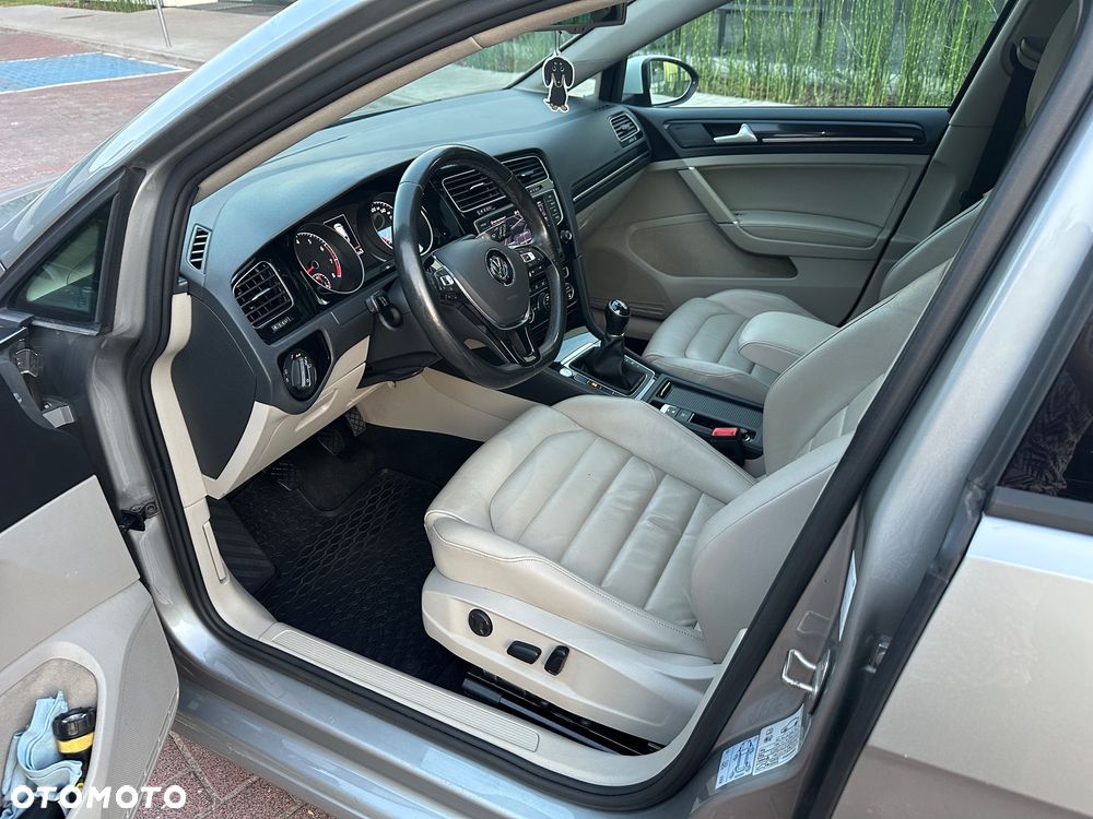 Volkswagen Golf VII 1.4 TSI BMT Highline - 10