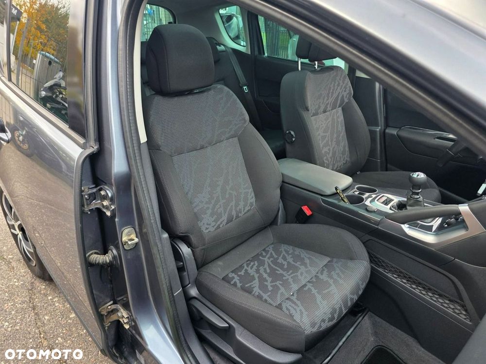 Peugeot 3008 1.6 THP Allure - 28