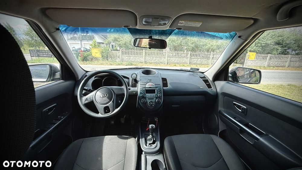 Kia Soul 1.6 L - 6
