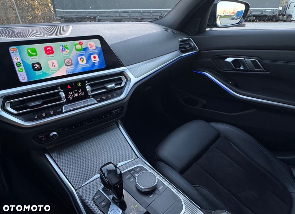 BMW Seria 3 320d Touring M Sport - 37