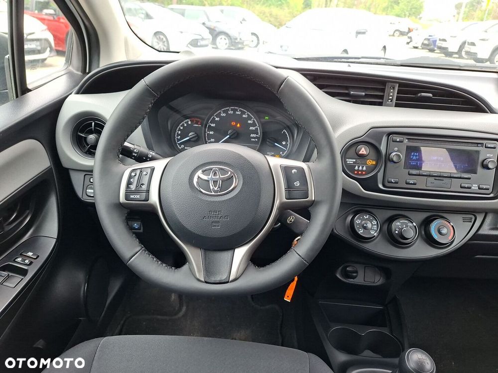 Toyota Yaris - 13