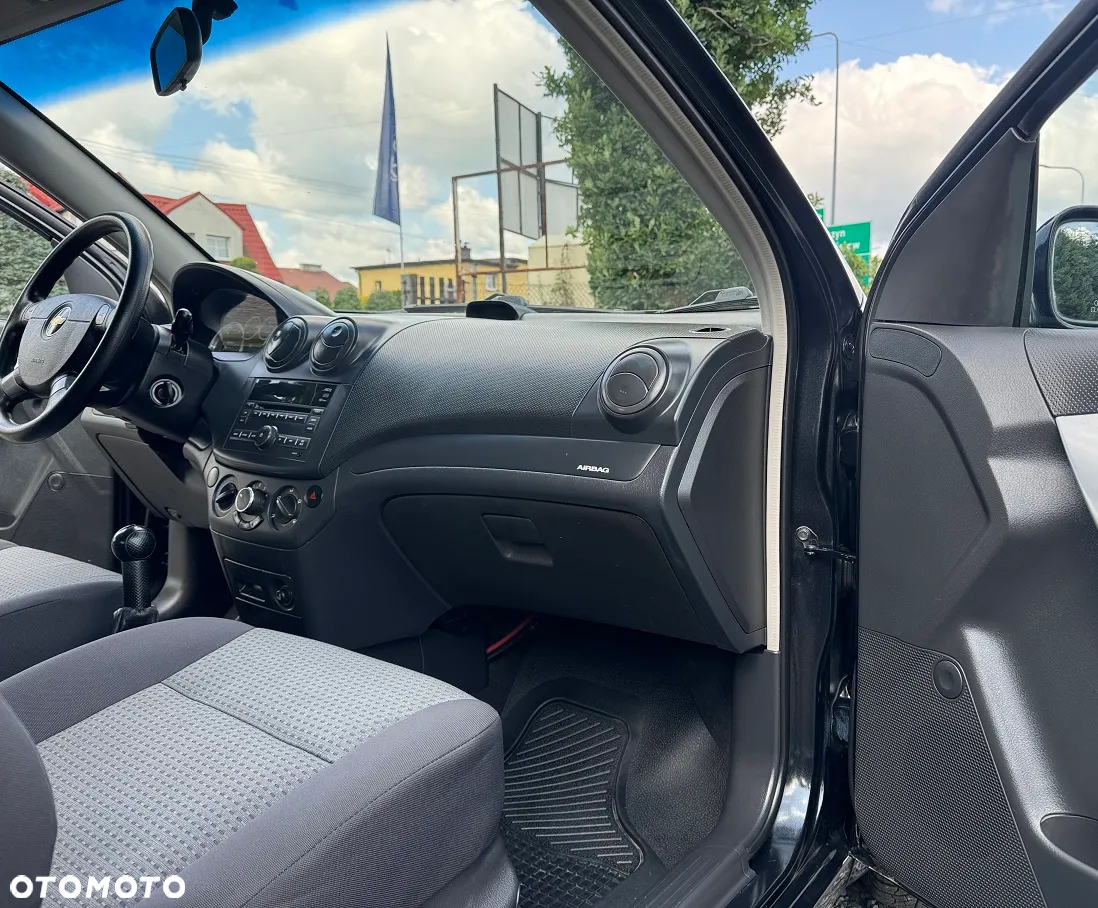 Chevrolet Aveo - 26