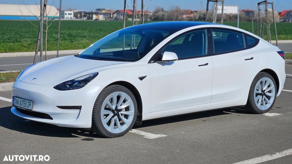 Tesla Model 3 AWD Long Range - 5