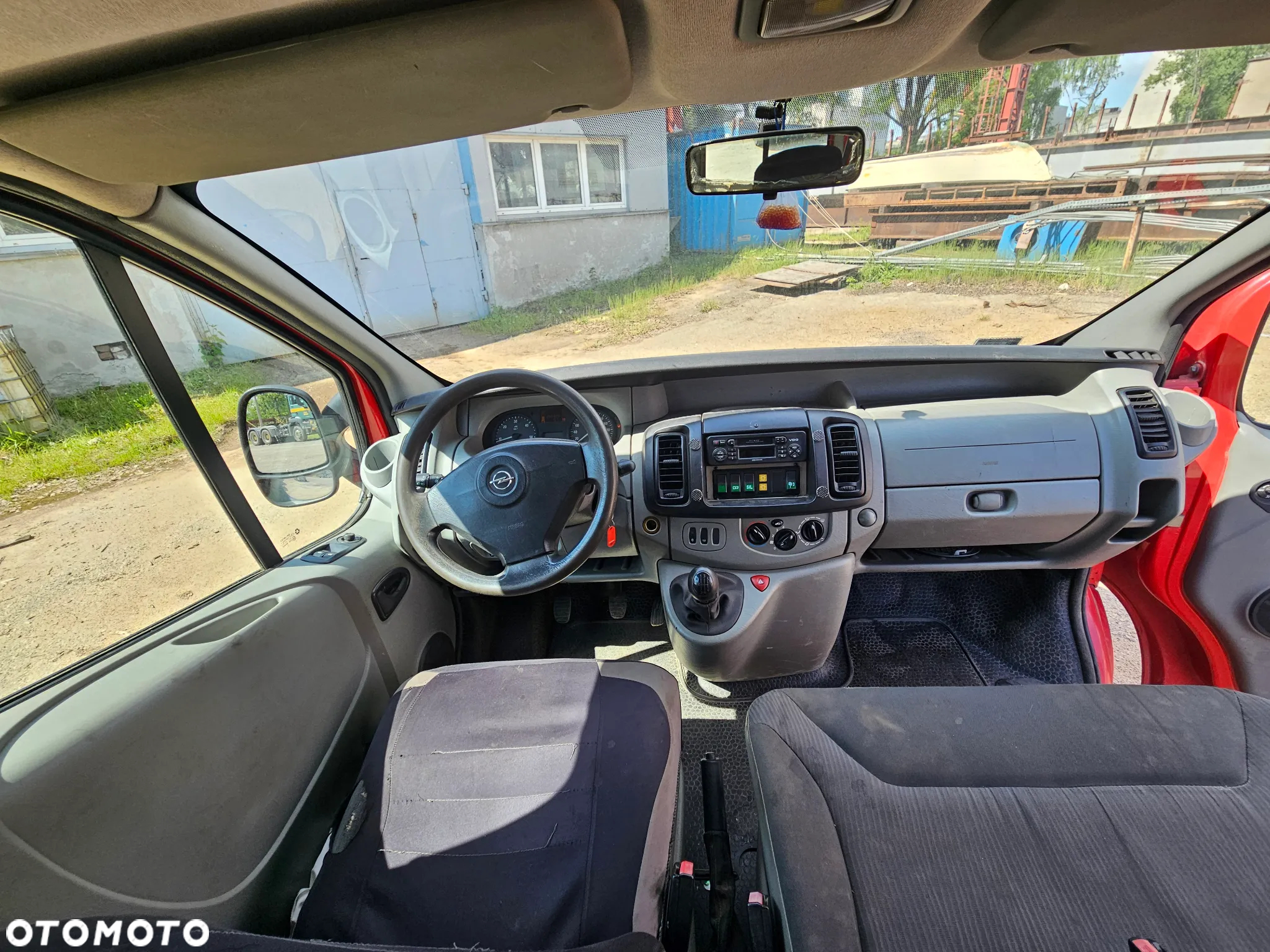 Opel Vivaro - 8