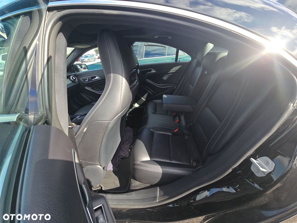 Mercedes-Benz CLA - 11