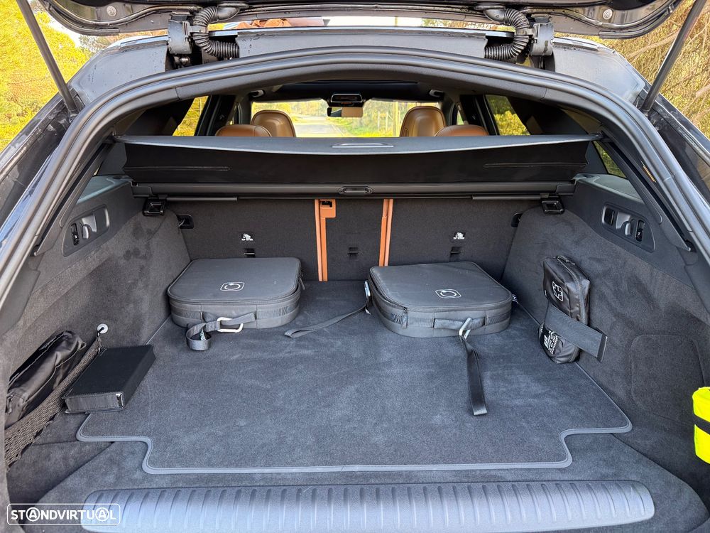 Mercedes-Benz E 300 9G-TRONIC AMG Line - 23