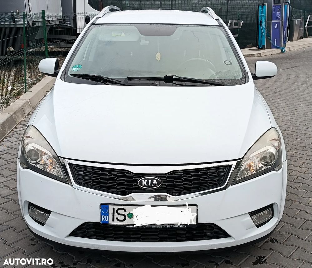 Kia Ceed 1.6 CRDi SW Spirit - 11