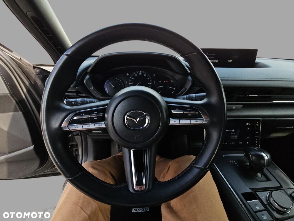 Mazda MX-30 - 16