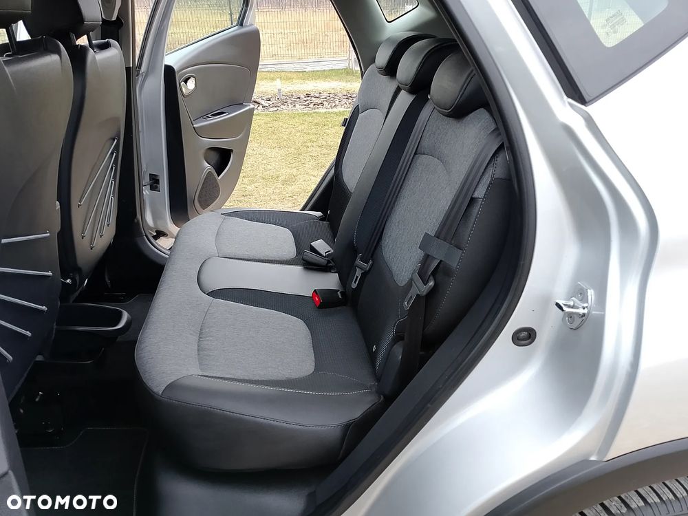 Renault Captur - 24