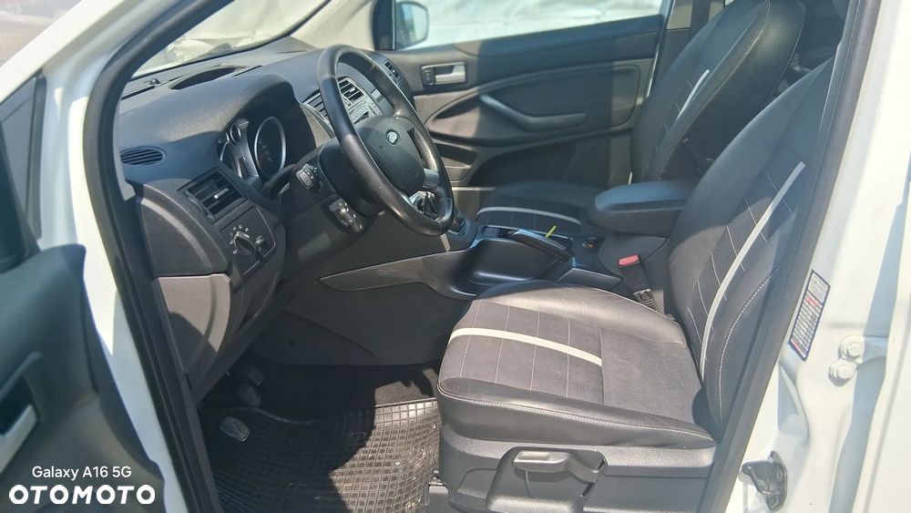 Ford Kuga 2.0 TDCi 4x4 Titanium - 12