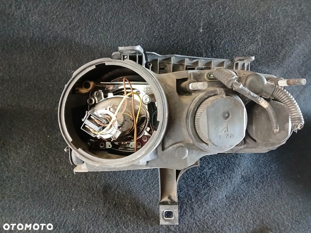 Alfa Romeo 159 Lampa przednia lewa - 3