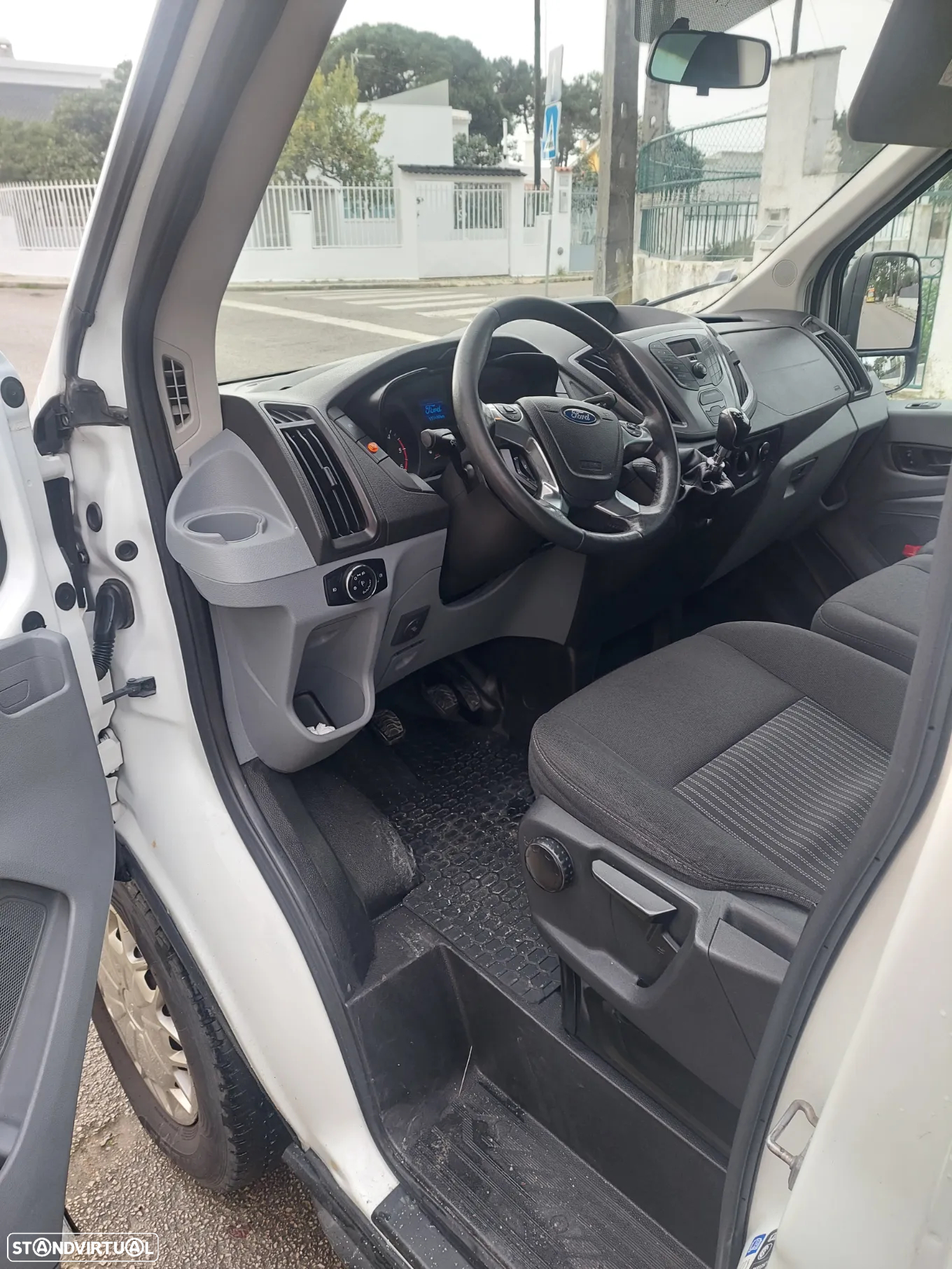 Ford Transit - 6