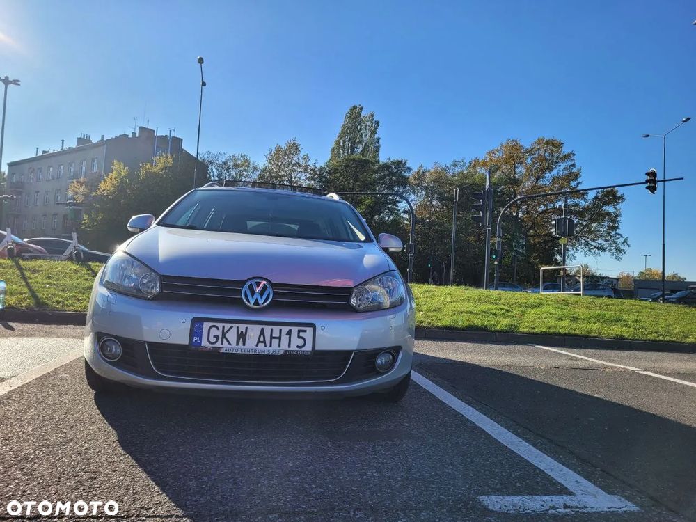 Volkswagen Golf 1.6 TDI DPF Highline - 9