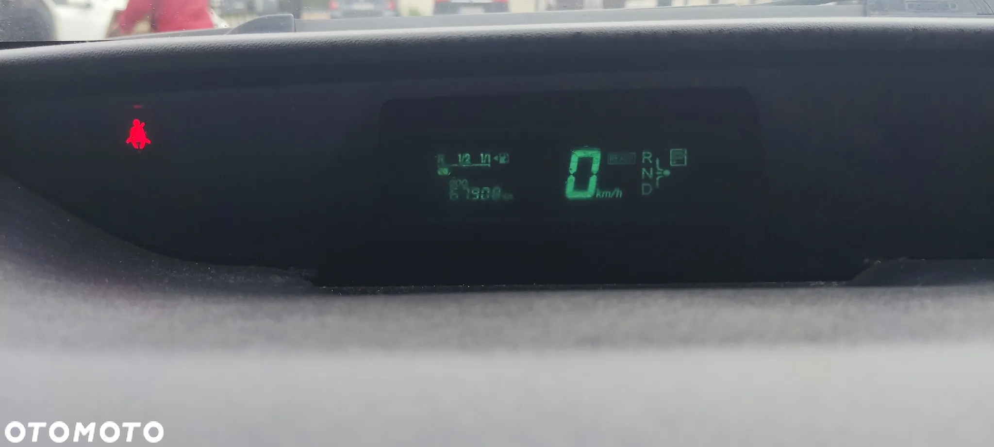 Toyota Prius ver--hybrid-executive - 10