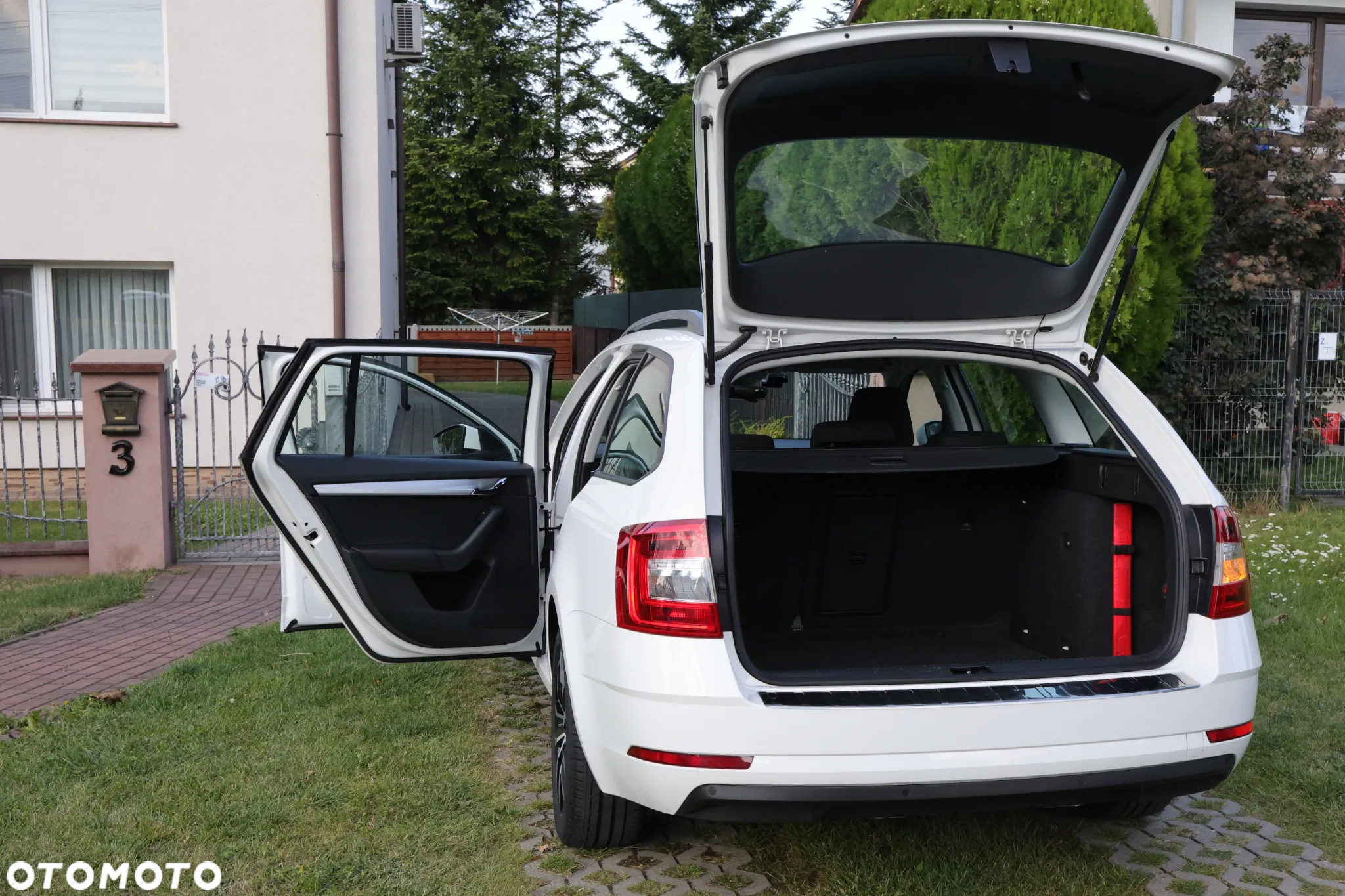 Skoda Octavia 2.0 TDI Ambition DSG - 25