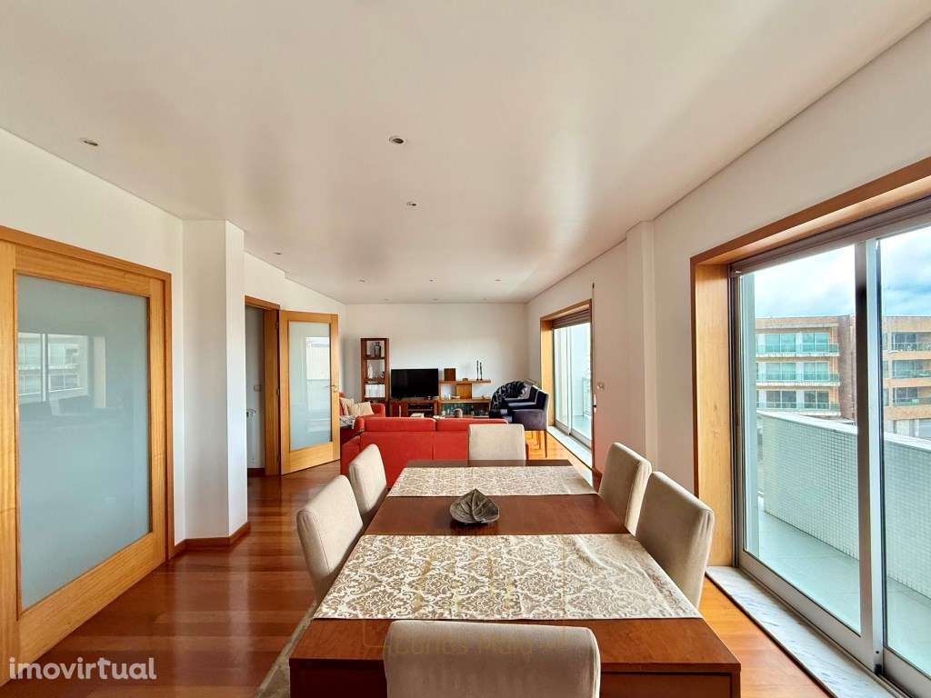 T4 no último piso em Montgeron - Póvoa de Varzim (2 apartamentos un... - Grande imagem: 5/31