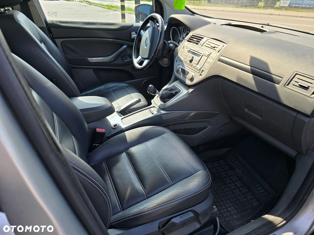 Ford Kuga 2.0 TDCi Titanium - 8