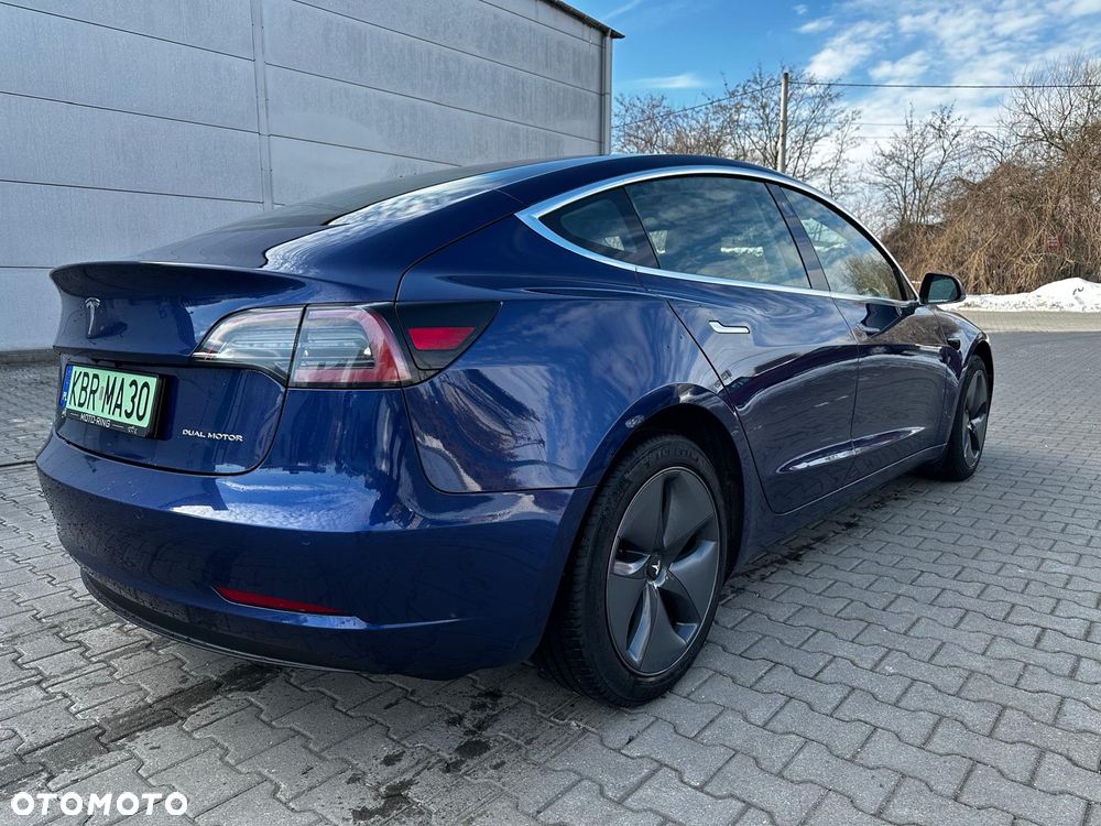 Tesla Model 3 - 6