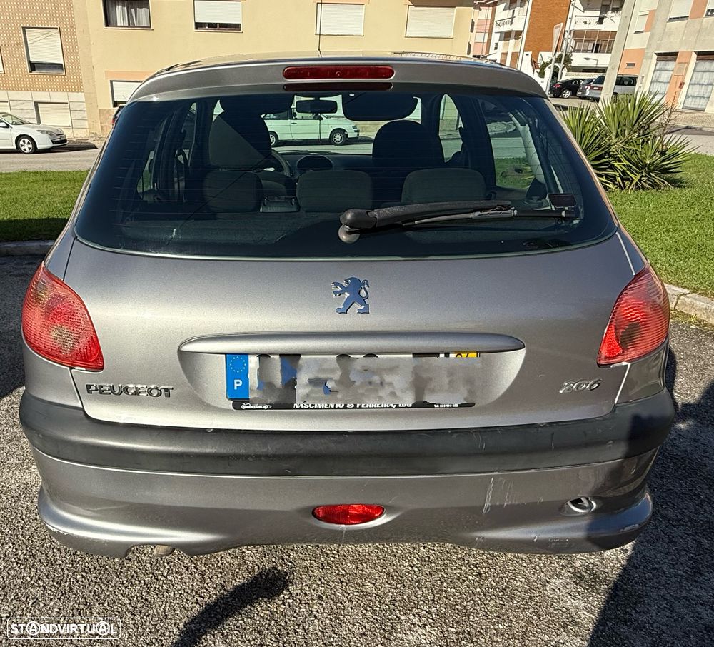 Peugeot 206 1.1 Color Line - 6