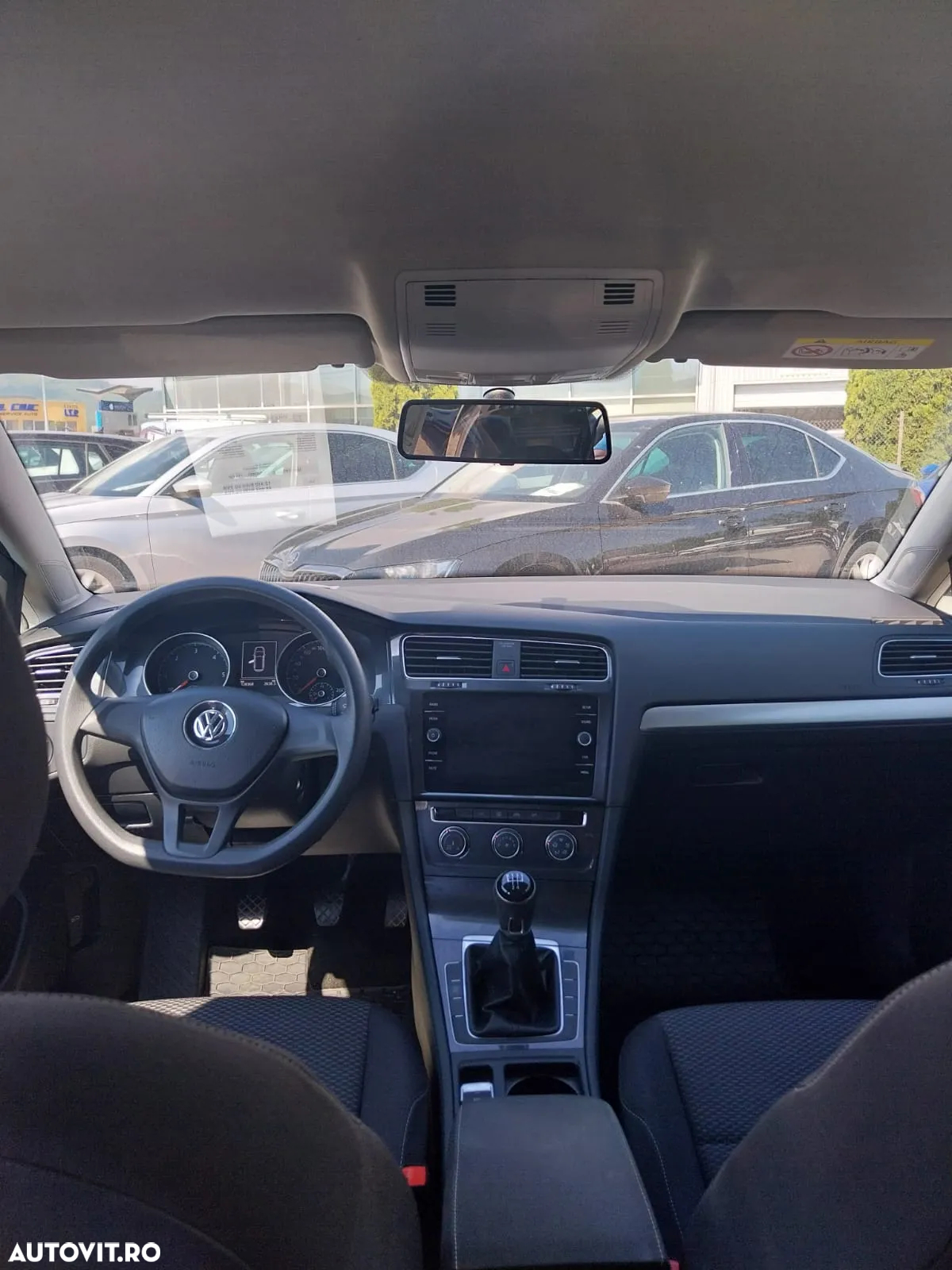Volkswagen Golf - 3