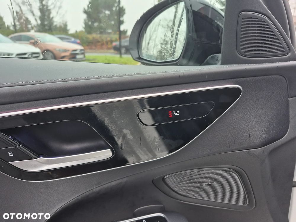 Mercedes-Benz Klasa C 180 mHEV - 17