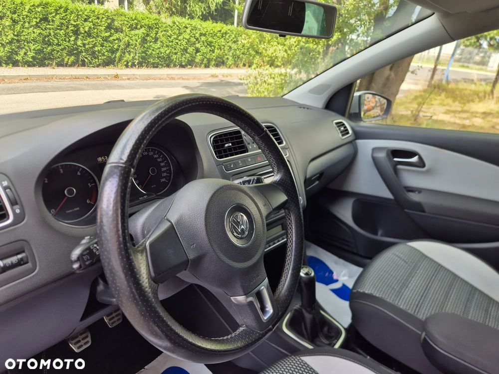 Volkswagen Polo Cross - 11