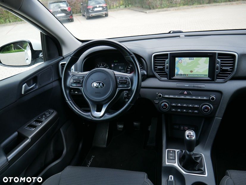 Kia Sportage 1.6 GDI 2WD DREAM-TEAM EDITION - 11