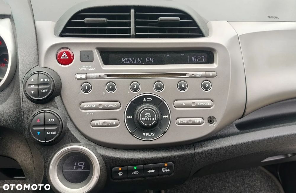 Honda Jazz 1.4 Comfort - 26