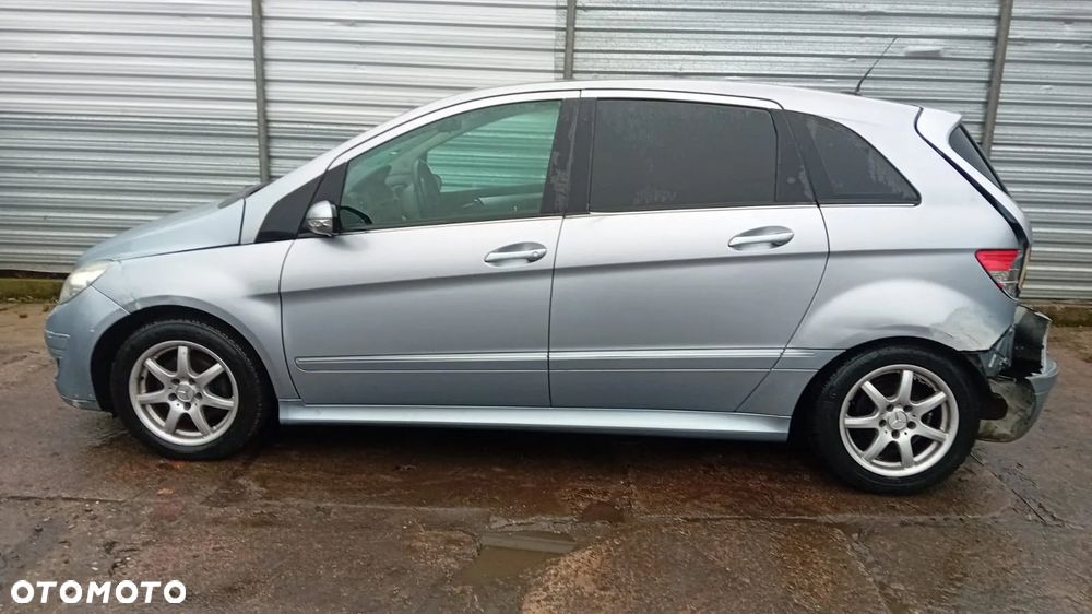 Tylko Części Mercedes w245 t245 B klasa B200 2.0 16v m266.960 136KM 100kW 05r–08r lakier 391 - 3